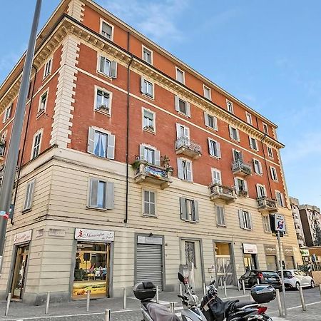 Alessia'S Flat - San Luigi Apartment Милано Екстериор снимка