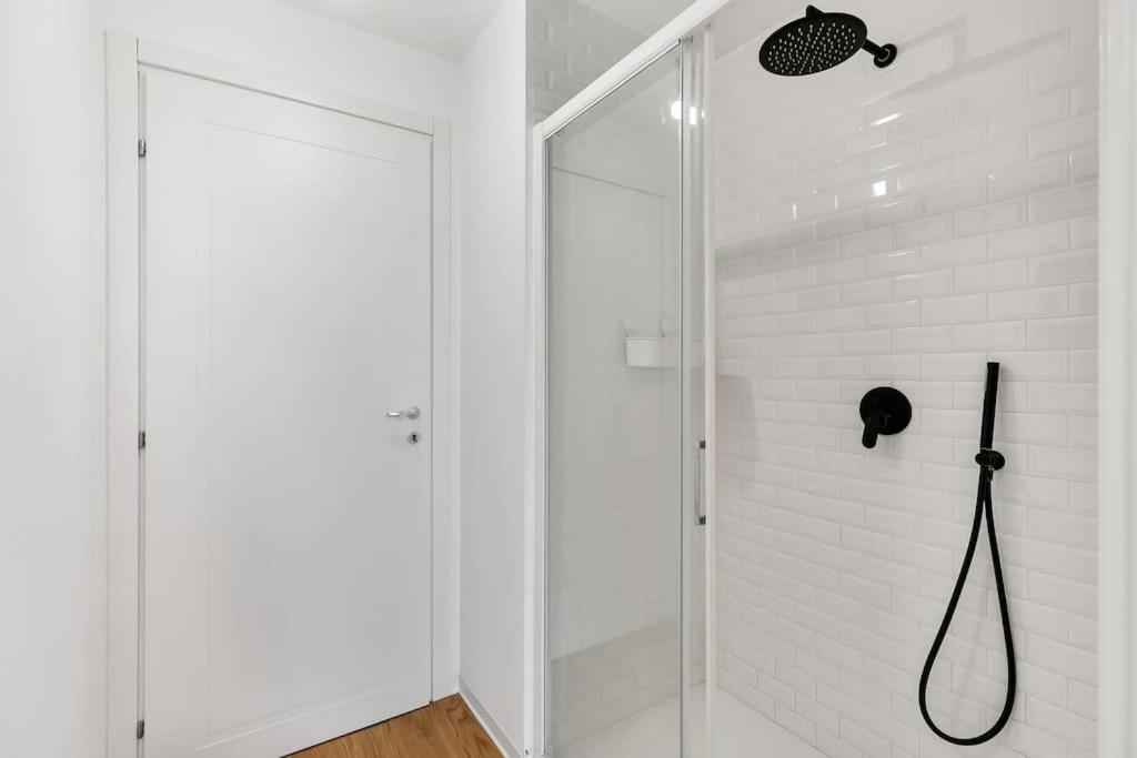 Alessia'S Flat - San Luigi Apartment Милано Екстериор снимка