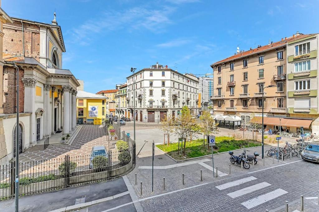 Alessia'S Flat - San Luigi Apartment Милано Екстериор снимка