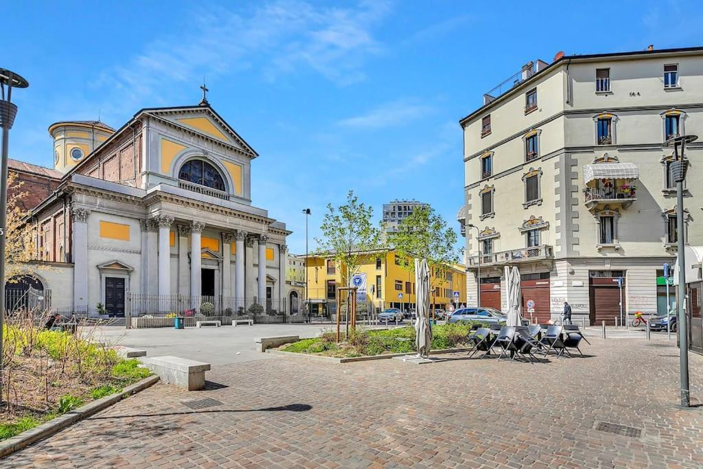 Alessia'S Flat - San Luigi Apartment Милано Екстериор снимка